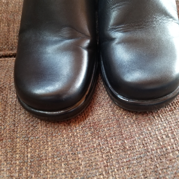 DANSKO leather shoes. - Picture 5 of 8